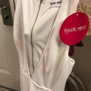 Sexy summer dress, never wore, just pictures